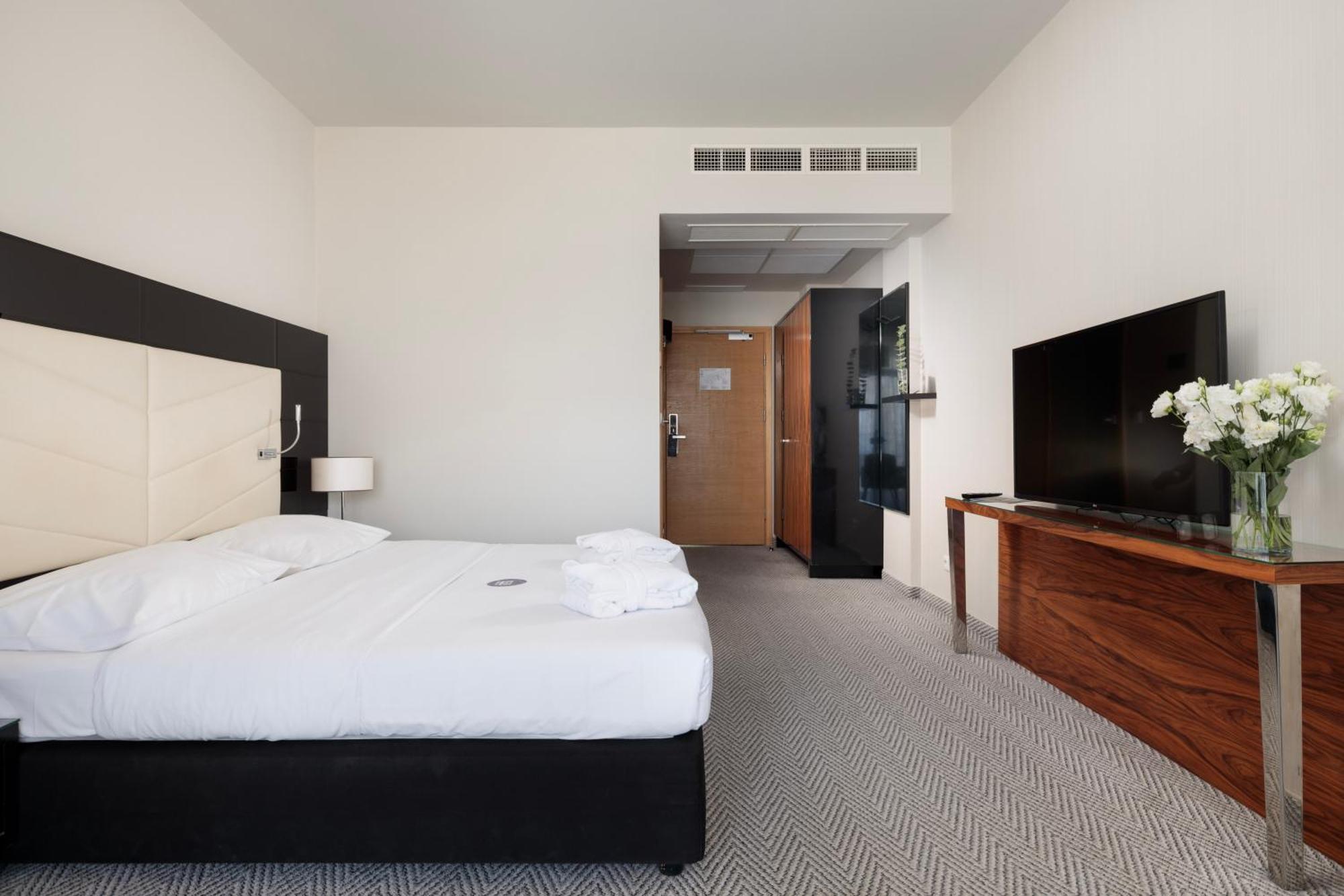 Double Room with Balcony,1765893579:JPEG